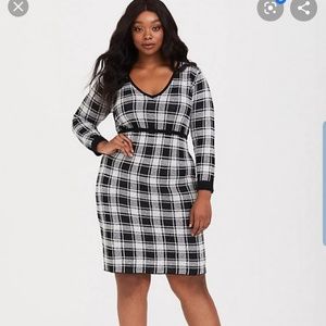 Torrid sweater bodycon dress size 2